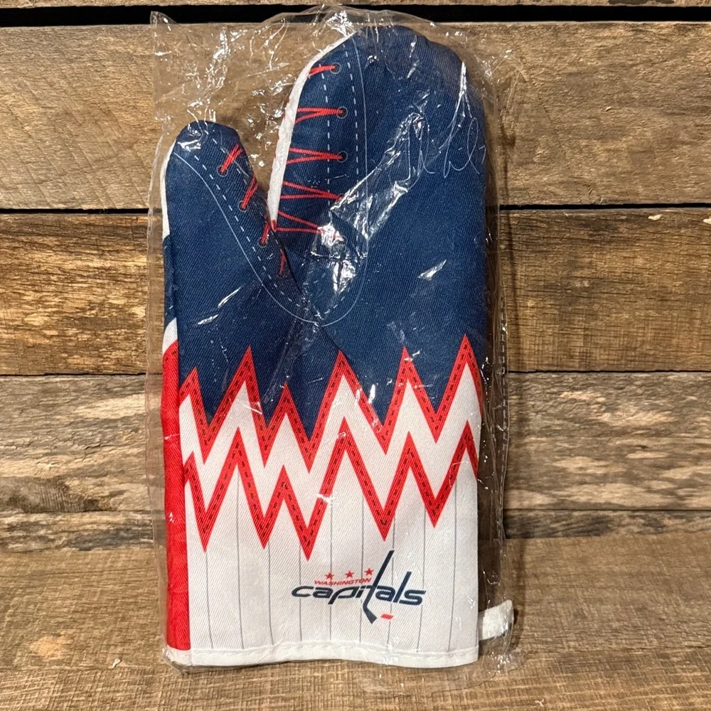 💰BOGO FREE Washington Capitals Ice Hockey Oven Mitt NIP
